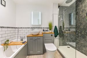 Family Bathroom- click for photo gallery
